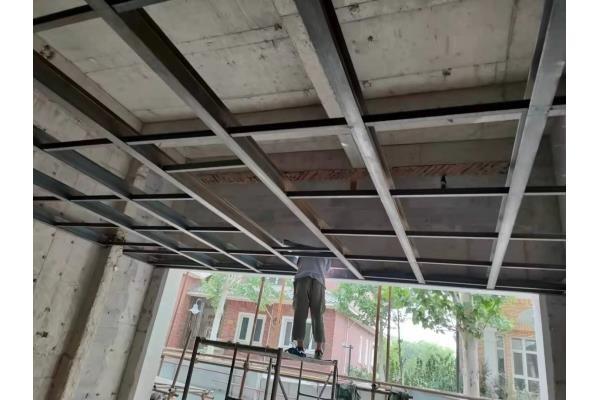 郯城钢结构阁楼制作彩钢房搭建大兴做彩钢