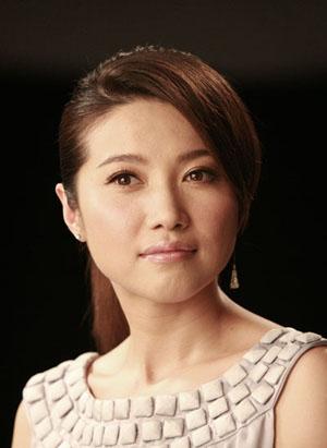 颜丙燕终圆主持梦 欲和春晓比播音