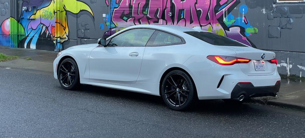 2021款宝马4系评测:运动型双门轿跑车的领导者