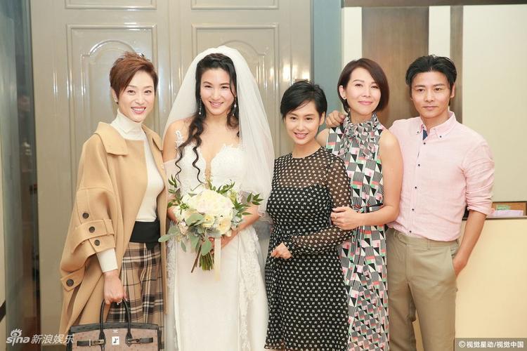 郑佩佩爱女原子鏸与外籍老公mehdi游艇会结婚