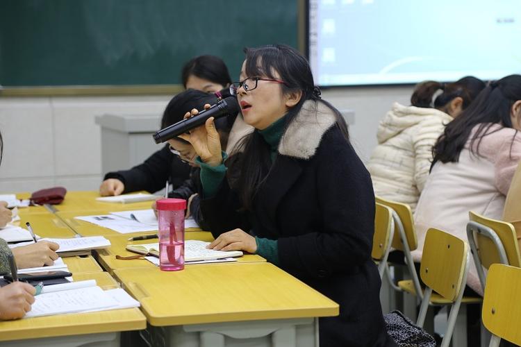 (李慧芳老师评课)