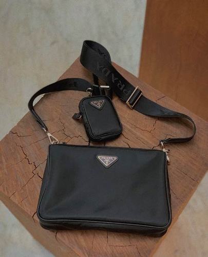 普拉达prada这些年风吹得很大的包包