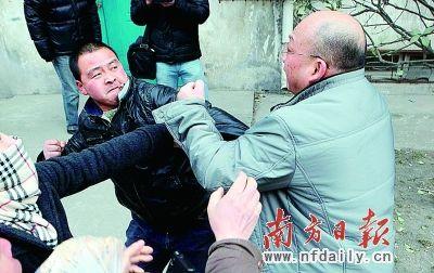 药家鑫 传奇_药家鑫注射完图片