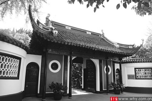 黄家花园,原为黄金荣的私人别墅,现为桂林公园.