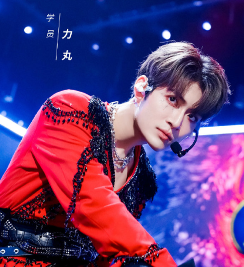 赞多学中文到凌晨,力丸至今说不全一句话,竟怪室友日语不好