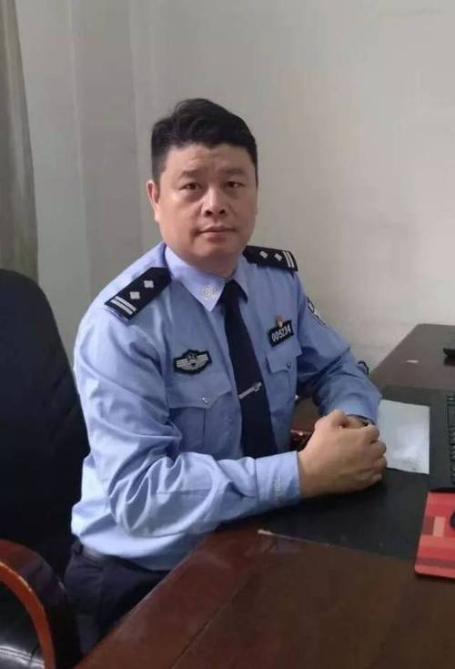 宋进新 评委会评语 宋进新,男,46岁,黄石市公安局黄石港分局花湖