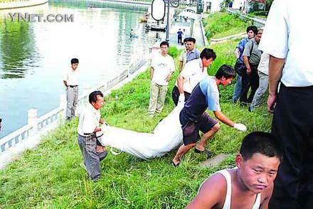 游野泳溺水男青年丧生(图)