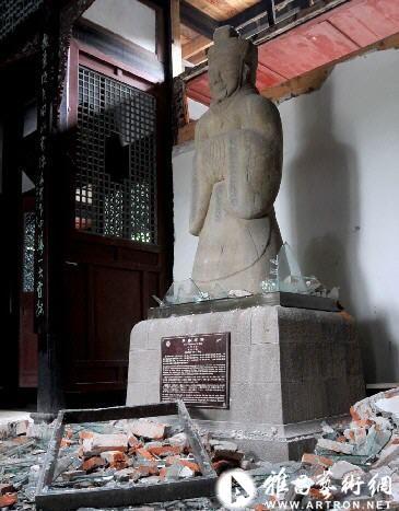 都江堰景区伏龙观内的李冰塑像(2008年5月26日摄).