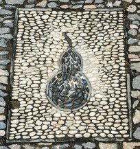 葫芦形鹅卵石路面造型