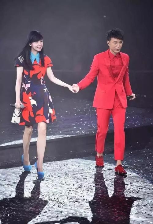 除了李克勤的版本,这首歌还被许多许多歌手演唱过,各具特色,唱出不一