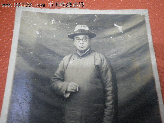 民国大商人老照片,尺寸9.5x14cm.