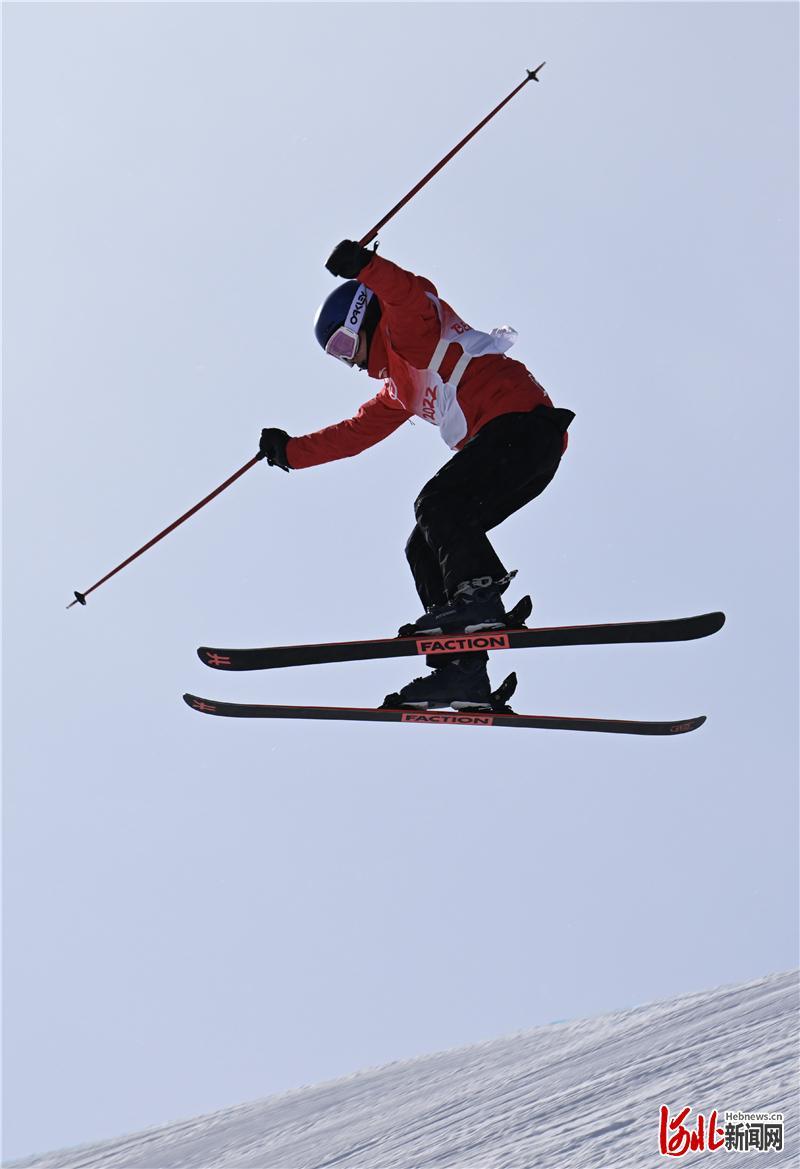 聚焦北京冬奥会谷爱凌夺得自由式滑雪女子坡面障碍技巧银牌