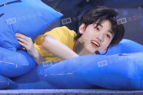 宋亚轩绝美壁纸更新