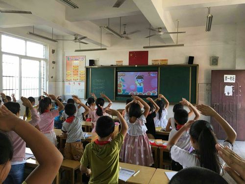 "我是一名光荣的少先队员"----越王小学开展"十一三"建队日主题周系列