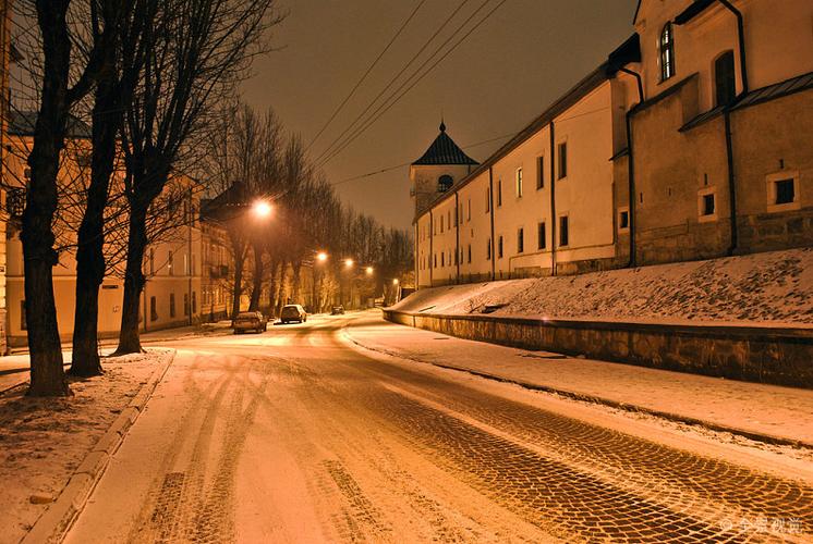 夜景_街道_冬天_老_夜晚_路灯_公路_途中_积雪_图片大全—全景创意