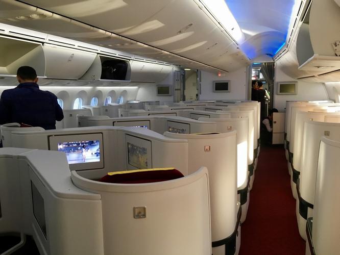 海航78a公务舱体验 || 当boeing 787-9遇上cirrus03反鱼骨公务舱