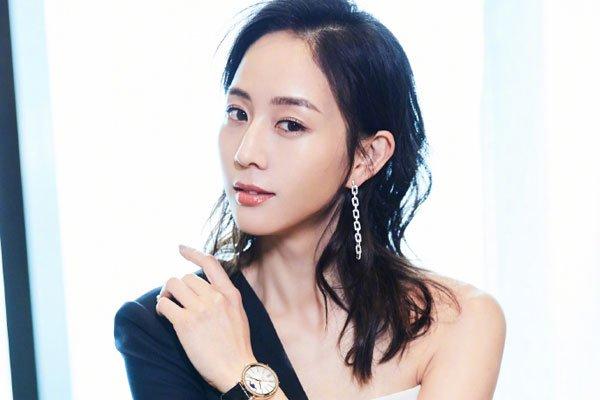 张钧甯个人资料简介哭戏流鼻涕说她人设崩塌怎么回事