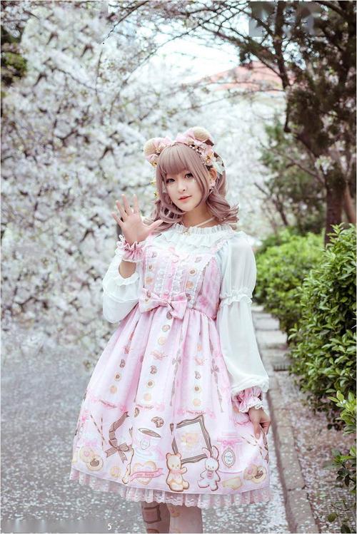 樱花季节洛丽塔