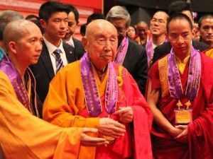 2014年11月16日凌晨4:20,香港佛教联合会会长觉光长老往生,享年95岁.