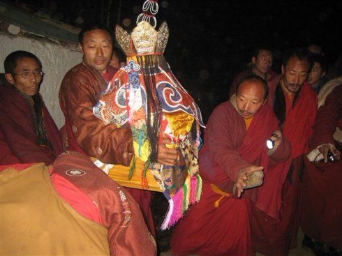 年龙上师仁波切珍贵虹化照片!