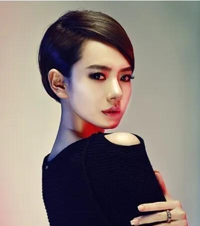 戚薇长发不如短发