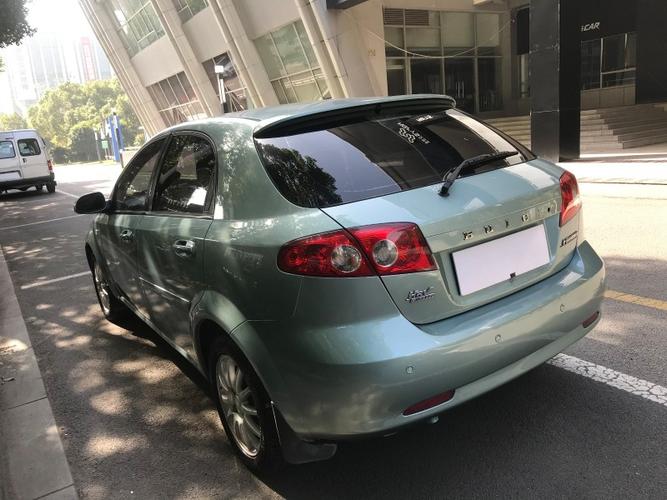 两厢别克凯越9000块钱自动档的