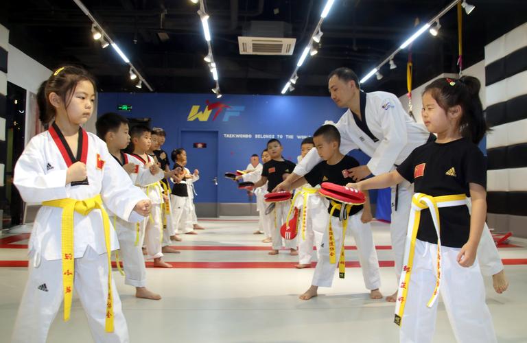苏州小朋友暑期学习跆拳道 强身健体磨练意志