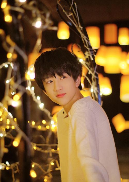 精选100张敖子逸壁纸,江湖少年气,痞帅的