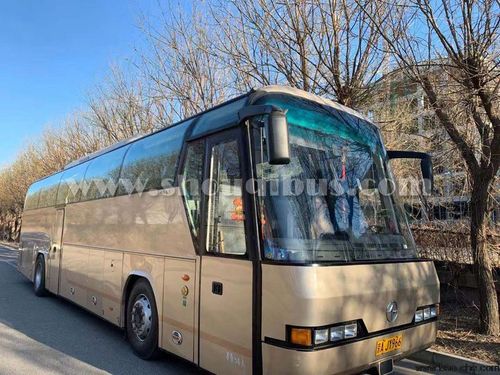 北京租车大巴车50座配司机一天多少钱?