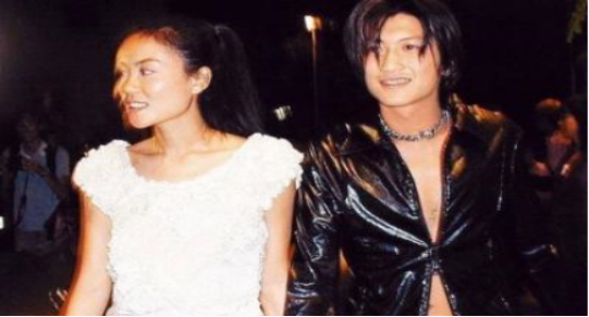 为什么谢霆锋那么爱王菲