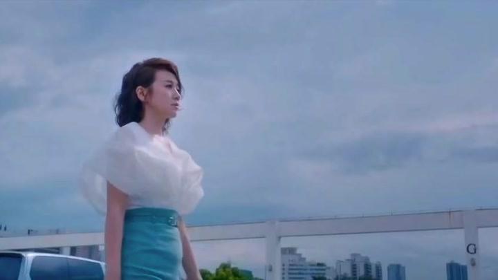 情圣:闫妮四五十岁的人,竟保养的这么好,太苗条了