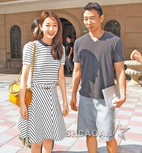 新闻 娱乐 > >正文      34岁的隋棠昨传出1月10日和赖佩霞的继子tony
