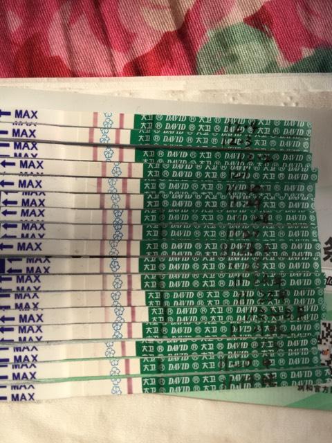 怀孕25天,今天早孕试纸突然颜色变浅,没有任何不适,好