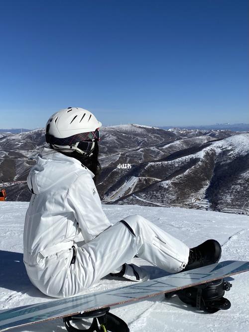 云顶滑雪场滑雪拍照_滑雪_拍照_摆拍_出行_休闲娱乐