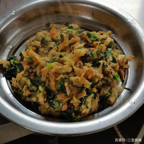 小白菜炒饼!足足清香味口感不错