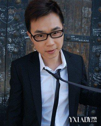 图屌丝男士董成鹏家庭背景非官非富