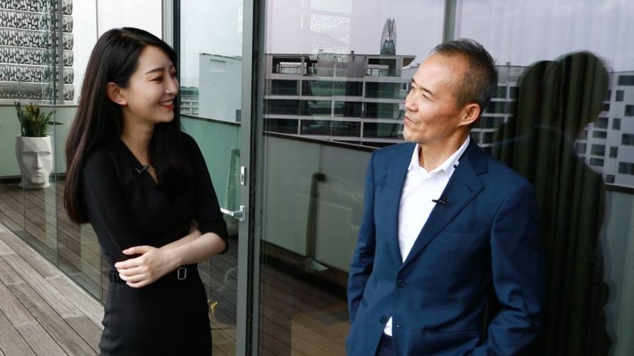 袁小珊:   讲到三分之一,我记得您也曾经说过,您人生第一个