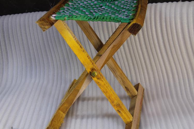 40槐木马扎子 折叠马扎凳子 义乌9.9元10元店日用百货货源批发