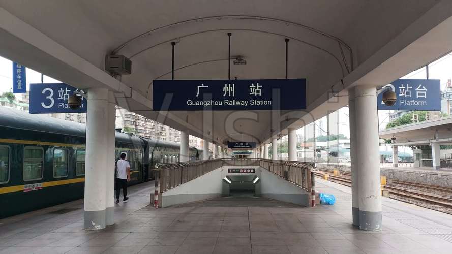 视频素材 实拍视频 景观人文 广州火车站站台 来自视频原始文件或预览