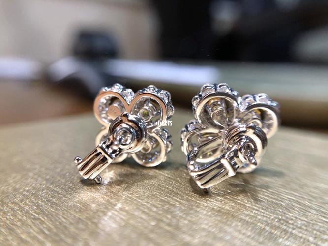 海瑞温斯顿 钻石耳环_钻石耳环_时尚_配饰