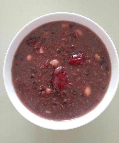 心晴baby做的腊八粥(八宝粥)