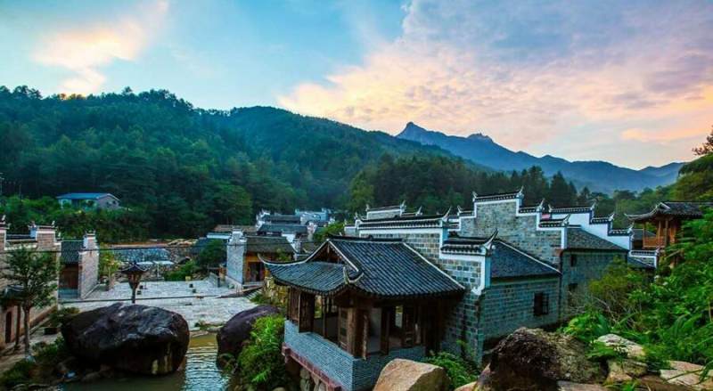 航拍广东云髻山古镇