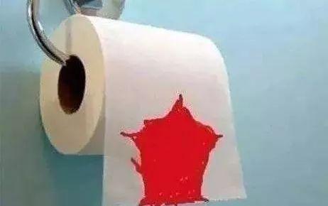 这种便血可能是直肠癌,别再稀里糊涂当痔疮了!