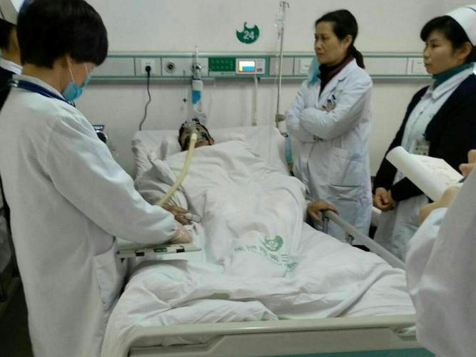 医护大查房为老年患者健康保驾护航