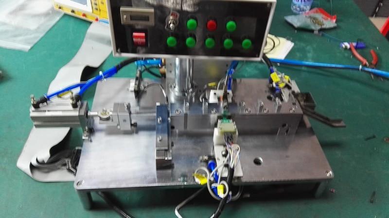 首页 供应信息 机械 其他行业专用设备 > 温州t卡治具批发 龙虾扣 锌