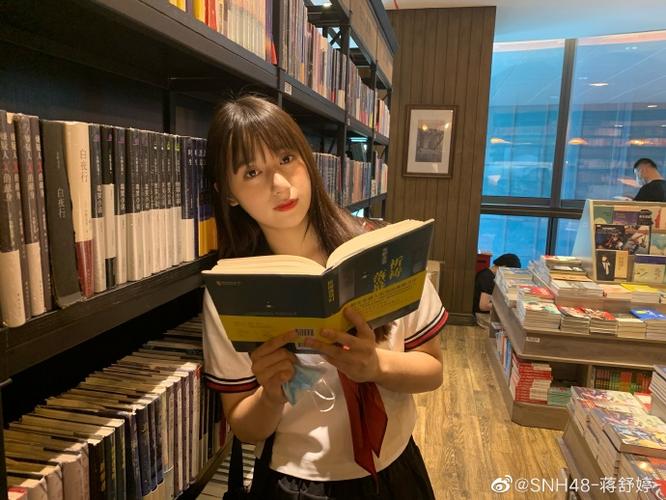 偶像美少女snh48-蒋舒婷迷人写真美照