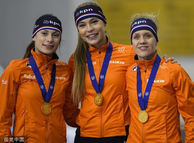 冬奥会开幕式!bgm元素丰富,荷兰队旗手眼睛迷人女将爱