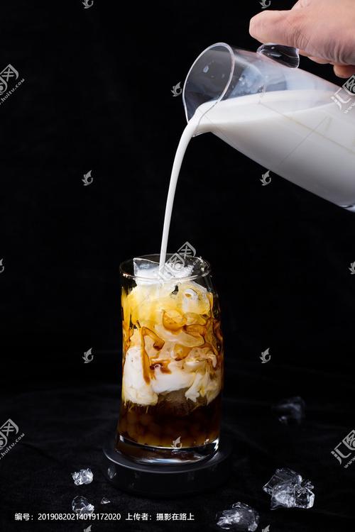 黑糖冲绳熔岩奶茶