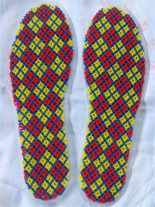 大量厂价批发塑料鞋垫 网格鞋垫 直格斜格花边鞋垫