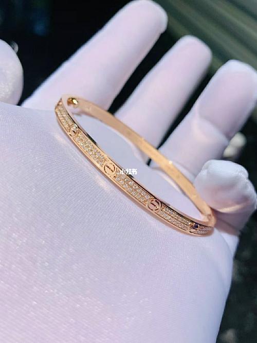 卡地亚满钻窄版手镯